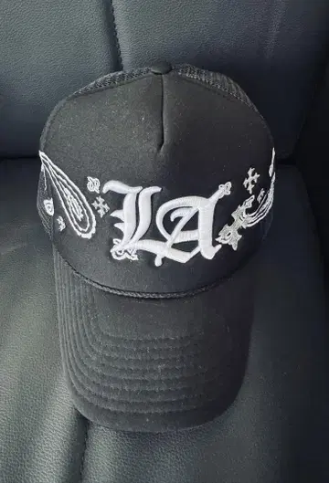 LA 로고 자수 캡 블랙 DROPOUT NEW YORK