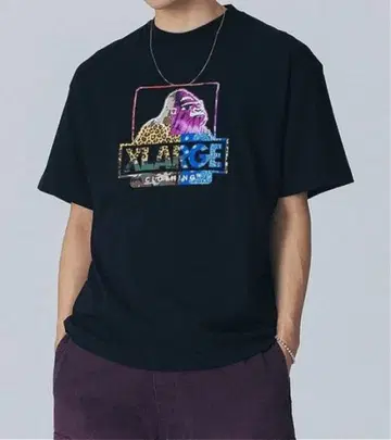 XLARGE 블랙 티셔츠 그래픽 프린트