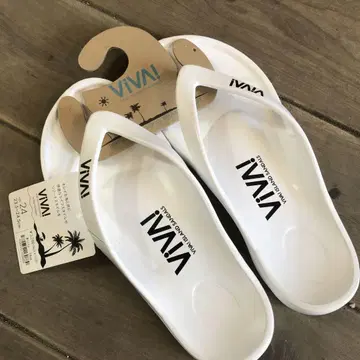 VIVA! 화이트 플립플랍 서핑