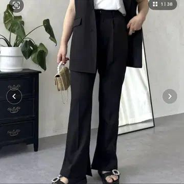 슬릿 플레어 팬츠 블랙