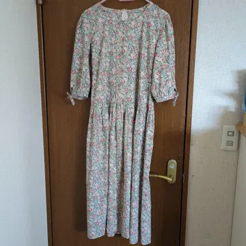 핸드메이드 핑크 하우스 계열 원피스