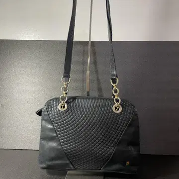 BALLY 가죽 퀼팅 백 블랙