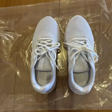 푸마 화이트 신발 23.5cm 우먼