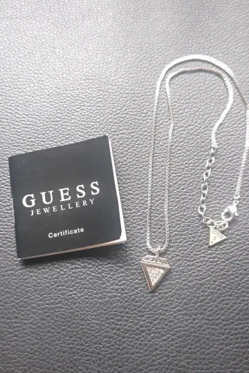 GUESS 실버 목걸이
