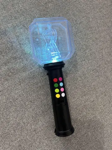 timelesz 타임리스 FAM 로고가 들어간 투명 응원봉