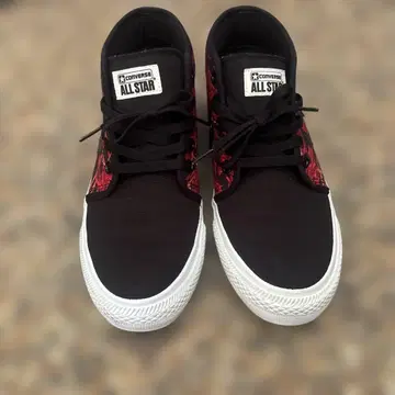 CONVERSE ALL STAR XLARGE 콜라보 스니커즈