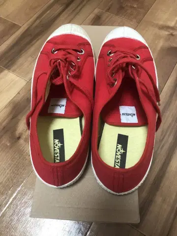 NOVESTA star master 사이즈 42 체리