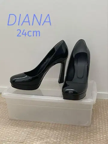 다이애나 에나멜 펌프스 블랙 24cm 높이 10cm