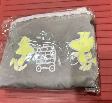 SNOOPY 기이쿠노야 컴팩트 백 키톤 마카롱