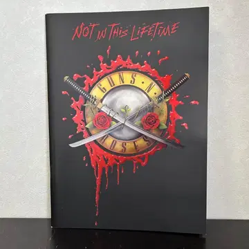 Guns N' Roses 투어 팜플렛 2017 일본 공연