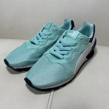 Puma 민트 그린 러닝화