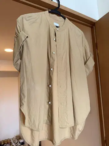 Spick & Span 베이지 반팔 셔츠