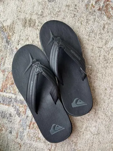 퀵실버 CARVER NUBUCK 백 가죽 샌들