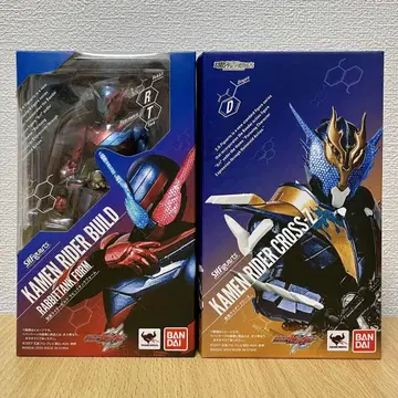 S.H.Figuarts 가면라이더 빌드 토끼 탱크 클로즈