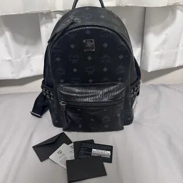 엠씨엠 블랙 백팩