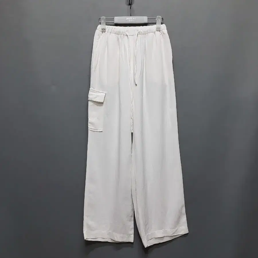 ● FANCY CLUB ● CARGO LETTERING BERMUDA PANTS Cargo Lettering Bermuda Pants (Black) F25QD889 - FANCY CLUB