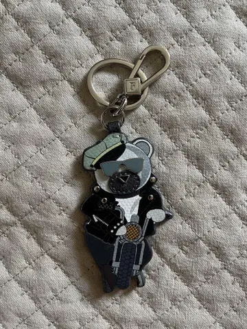 훌라 곰 키링
