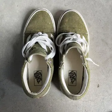 Vans 올리브 그린 스니커즈