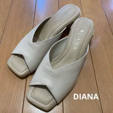 DIANA 뮬 샌들 아이보리 카프 M