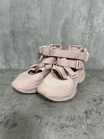 DEAR DANSKIN 디어 댄스킨 스트랩 신발 24cm