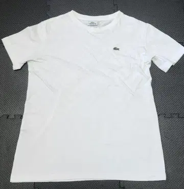 LACOSTE 라코스테 원포인트 로고 반팔 티셔츠
