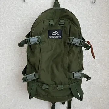 그레고리 올리브 그린 백팩