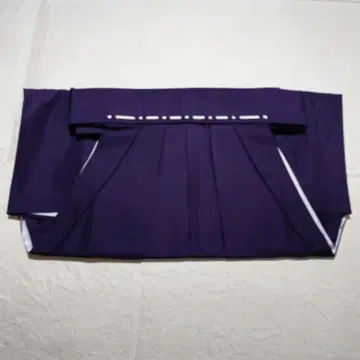 보라색 하카마 신관 의상