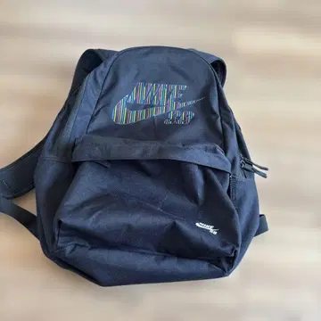 Nike 스트라이프 로고 백팩