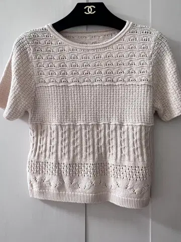 eaphi SWITCHING FABRIC KNIT TOP 즉시 발송