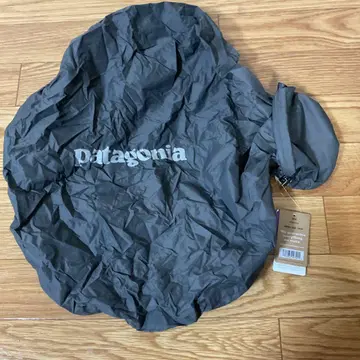 Patagonia 레인 커버 그레이 15리터 새상품