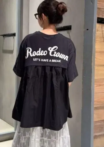로데오 크라운 백 개더 도킹 티셔츠 BLACK 체형 커버