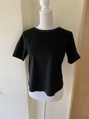 컷소 비쥬가 달린 컷소 블랙 TRANS WORK 티셔츠