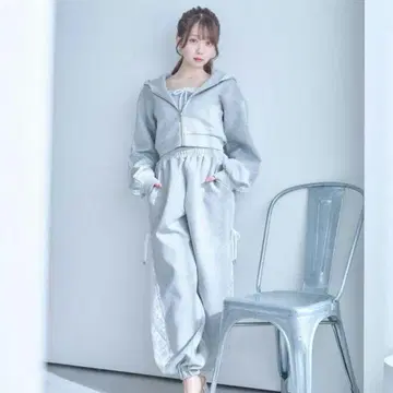 레이스 스위칭 트랙 팬츠 로제 뮤즈