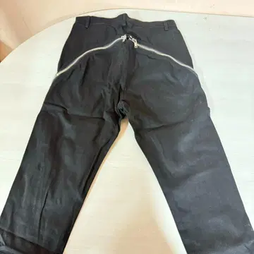 블랙 지퍼 팬츠 30