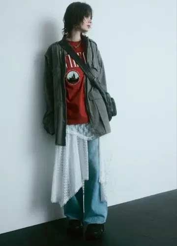 SLY IN THE CITY 루즈 티셔츠