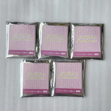 컬러풀 피치 산리오 캔뱃지 미개봉