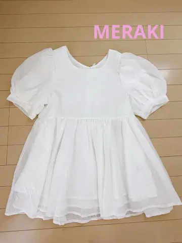 MERAKI 백 리본 플라워 디자인 블라우스