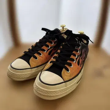CONVERSE CT70 파이어 패턴 프레임