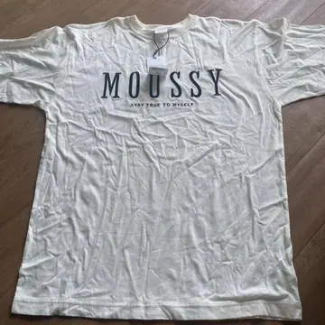 MOUSSY 로고 티셔츠 크림색 새상품