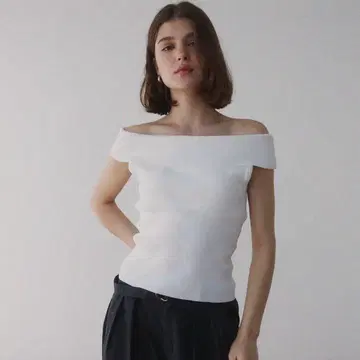 시착만 한 상품 ALEXIA STAM 알리시아 스탐 오프숄더 니트 탑