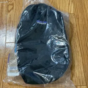 새상품 Patagonia 블랙홀 큐브 6L FitZ Trout