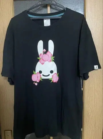 CUNE 블랙 티셔츠 야에자쿠라 XL