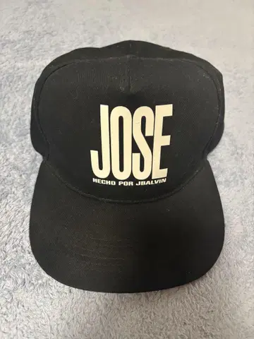 J Balvin 블랙 캡 JOSE