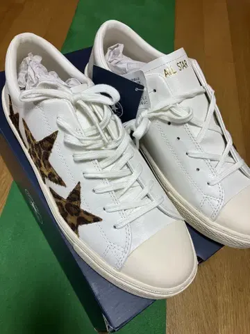컨버스 COUPE 레오파드 무늬 가죽 스니커즈 화이트