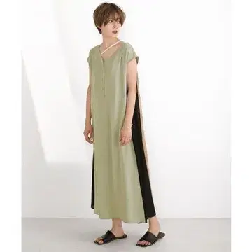 부즈루드의 3가지 배색 절개 원피스