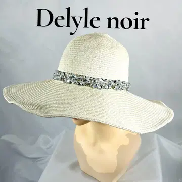 Delyle noir 데일릴 누아르 비즈 포함 화이트 햇
