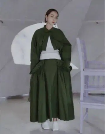 UN3D. 사이드 개더 볼륨 스커트