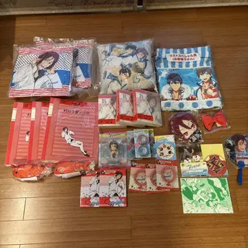 Free! 캐릭터 굿즈 세트
