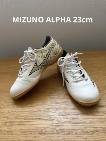 Mizuno Alpha 축구화 화이트/골드 23cm