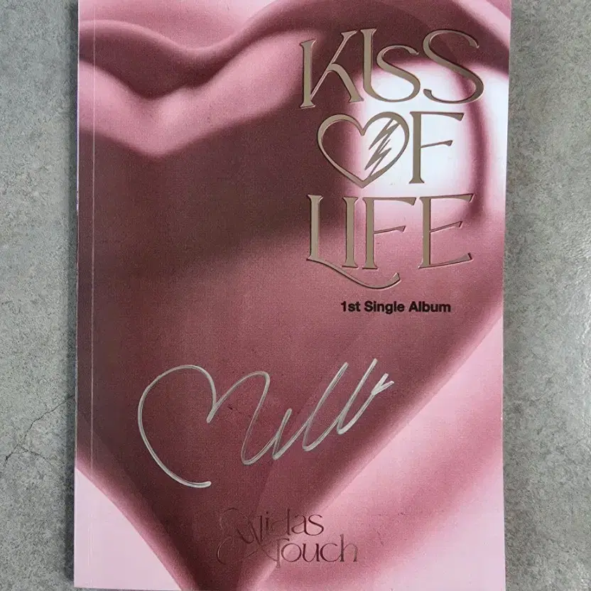 KISS OF LIFE ベル サイン入り ポラロイド KISS OF LIFE(キスオブライフ・KIOF) キーオフ ベル サイン入り